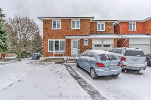 unit-1-734 Woburn Woods Lane, Mississauga, ON, L5C4N1 | Card Image