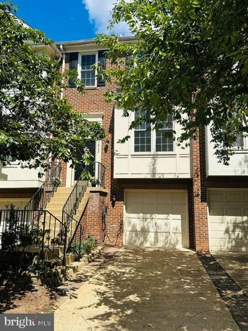 3922 Charles Ave, ALEXANDRIA, VA, 22305-2059 | Card Image
