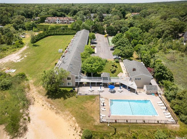 16 - 61 W Tiana Rd, Home with 2 bedrooms, 1 bathrooms and 1 parking in Hampton Bays NY | Image 5
