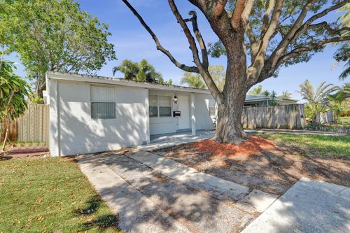 131 Ne 51st Ct, Oakland Park, FL, 33334 | Card Image