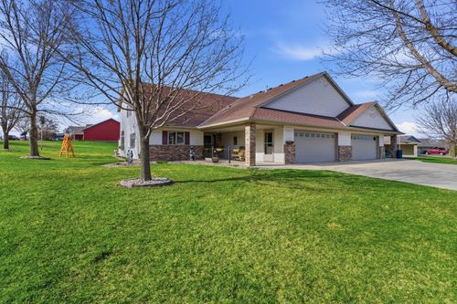 1600 Lower Trentwood Cir Ne, Willmar, MN, 56201-2265 | Card Image