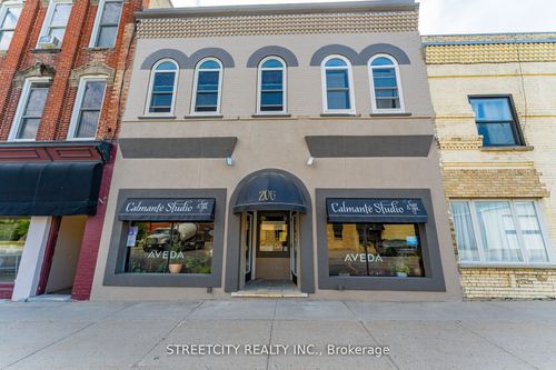 main-floor-206 Main St, Lucan, ON, N0M2J0 | Card Image