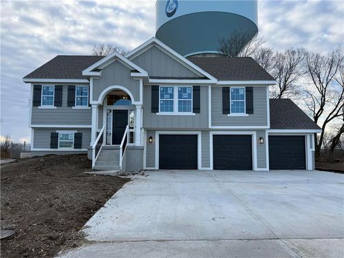 11902 N Bellaire Ave, Kansas City, MO, 64156-7711 | Card Image