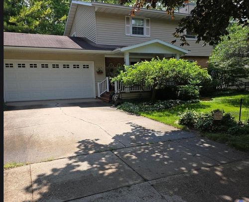 1222 S Park Avenue, NEENAH, WI, 54952 | Card Image
