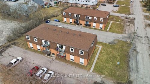 60 Elgin St, Belleville, ON, K8P4B2 | Card Image