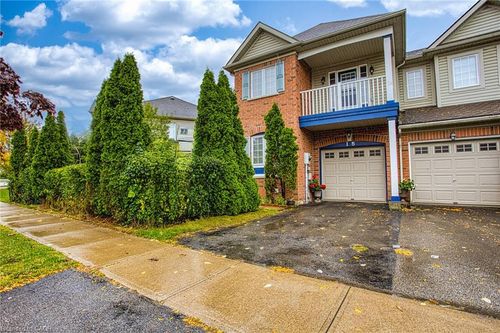 15 Chloe St, Saint Catharines, ON, L2P0A6 | Card Image