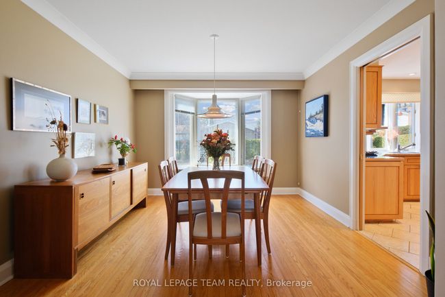 4 Valewood Cres, House other with 4 bedrooms, 4 bathrooms and 4 parking in Gloucester ON | Image 9