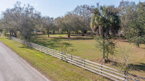 2426 Phillips Road, La Belle, FL, 33935 | Card Image