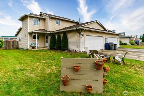 a-16518 40th Ave Ne, Arlington, WA, 98223-8442 | Card Image