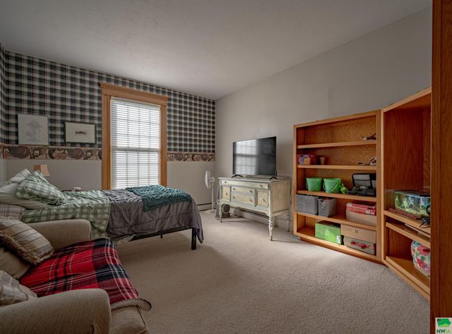 212 E Washington St, House other with 5 bedrooms, 2 bathrooms and null parking in Elk Point SD | Image 7