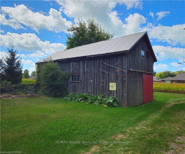 75551 Bluewater Highway, Home with 4 bedrooms, 1 bathrooms and 10 parking in Huron ON | Image 25