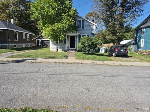 7 Preston St, Earlville, NY, 13332-7755 | Card Image