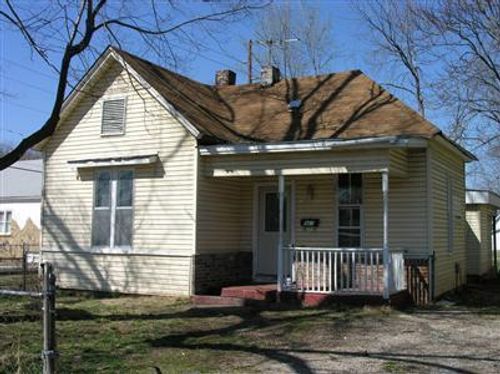 937 W Elm Street, Springfield, MO, 65806 | Card Image
