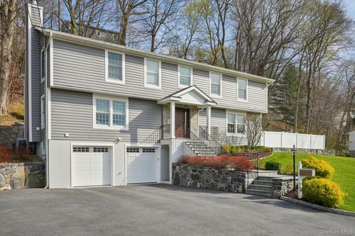 616 Sherman Ave, Thornwood, NY, 10594-1513 | Card Image