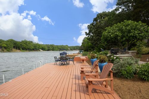 146 Lochwood West Dr, Cary, NC, 27518-8301 | Card Image