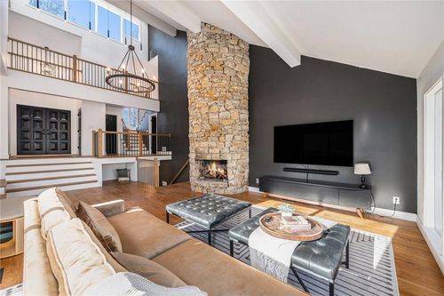 224 Locust St, Lee's Summit, MO, 64064-1453 | Card Image