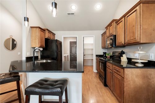 205-1 Ne J Street, Bentonville, AR, 72712 | Card Image