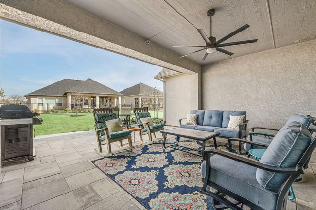 10020 Crestview Dr, House other with 2 bedrooms, 3 bathrooms and null parking in Denton TX | Image 37