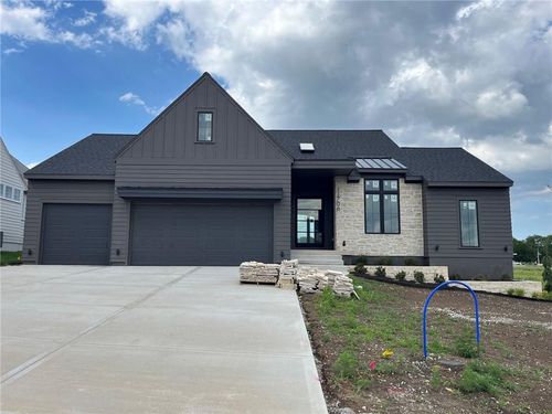 11706 W 181st Ter, Overland Park, KS, 66013-4411 | Card Image