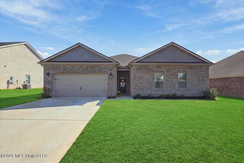 48 Banks Blvd, Byhalia, MS, 38611-1090 | Card Image