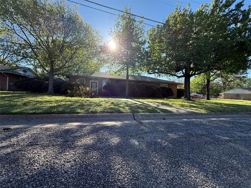 2200 Agnew St, Bonham, TX, 75418-2102 | Card Image