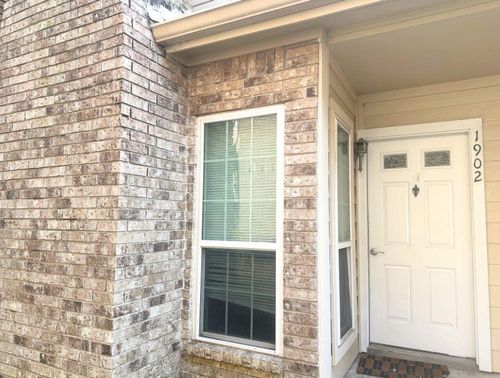 1902-7575 Cambridge St, Houston, TX, 77054-2035 | Card Image