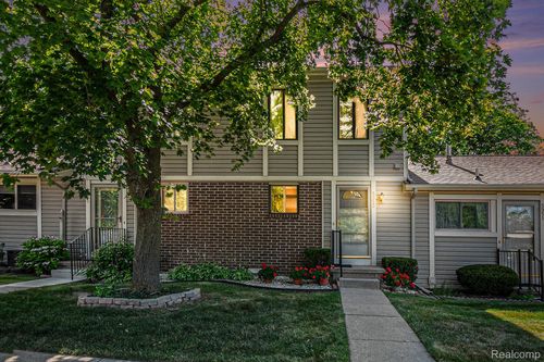 5953 Village Dr, Haslett, MI, 48840-9503 | Card Image