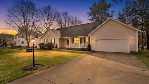 11 Olde Mill Ln, North Kingstown, RI, 02852-1753 | Card Image