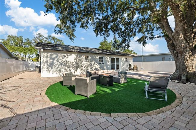 View of the back of the house. | Image 29