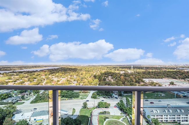 19-W - 4821 Nasa Pkwy, Condo with 3 bedrooms, 3 bathrooms and 2 parking in Seabrook TX | Image 25