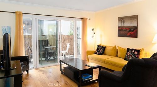 104-15344 Weddington St, Sherman Oaks, CA, 91411-3813 | Card Image