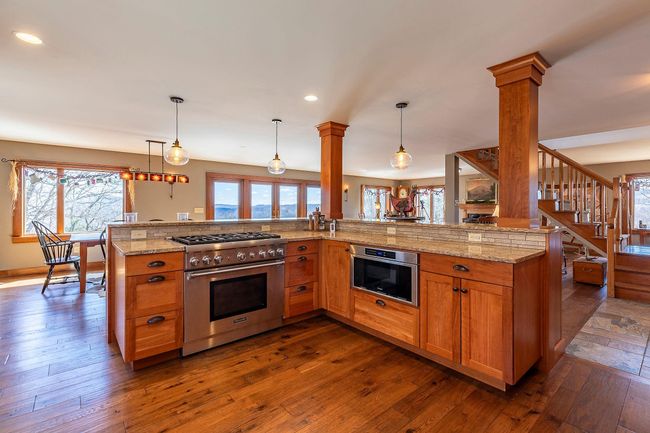 484 Route 12, House other with 4 bedrooms, 4 bathrooms and null parking in Hartland VT | Image 9