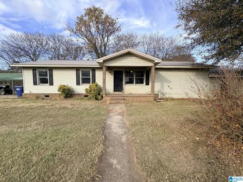 303 Parker St, Anniston, AL, 36201-8168 | Card Image