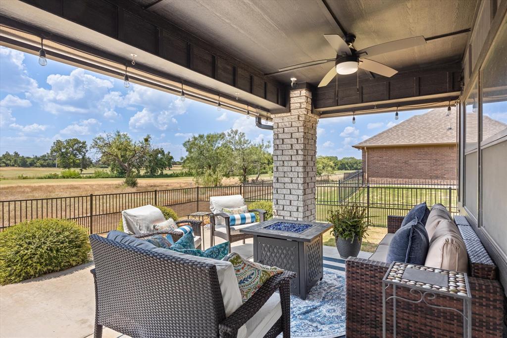 Rockview Dr, Granbury, TX 76049