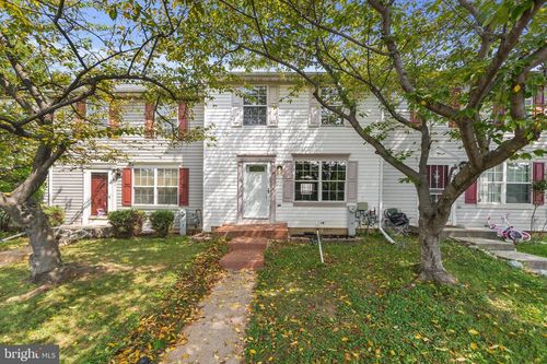 4 Nancy Ct, Rosedale, MD, 21237-1467 | Card Image