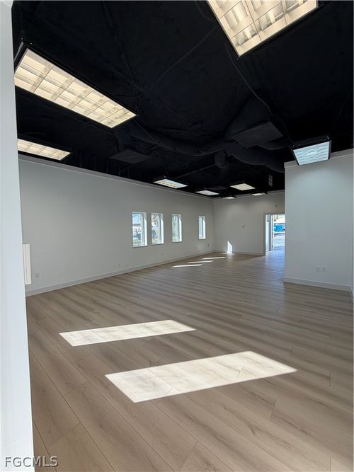 4-1080 Industrial Boulevard, Naples, FL, 34104 | Card Image