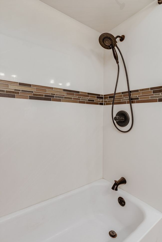 1754 3 Lakes Dr, House other with 3 bedrooms, 3 bathrooms and null parking in Troy MI | Image 29