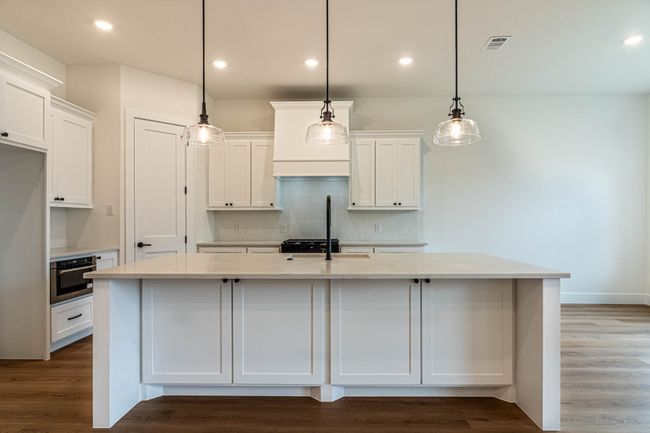1418 Morris Xing, House other with 4 bedrooms, 2 bathrooms and null parking in Heath TX | Image 9
