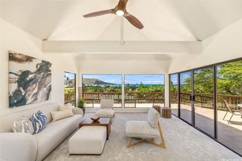 5926 Kalanianaole Hwy, Honolulu, HI, 96821-2310 | Card Image