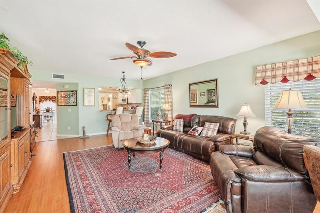 UNIT-101 - 404 Laurel Lake Dr, Condo with 2 bedrooms, 2 bathrooms and null parking in VENICE FL | Image 5
