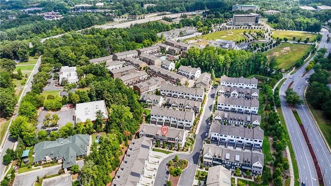 945 Catamaran Ct, Townhouse with 3 bedrooms, 4 bathrooms and null parking in Alpharetta GA | Image 4