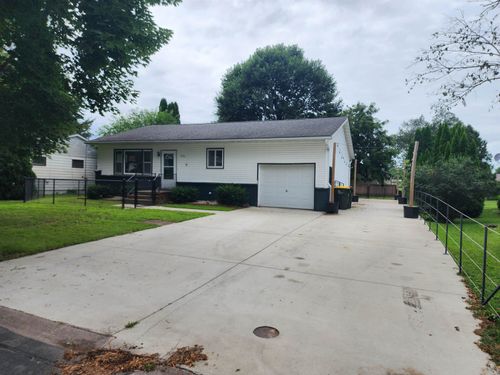 1516 Mound St, Boscobel, WI, 53805-1924 | Card Image