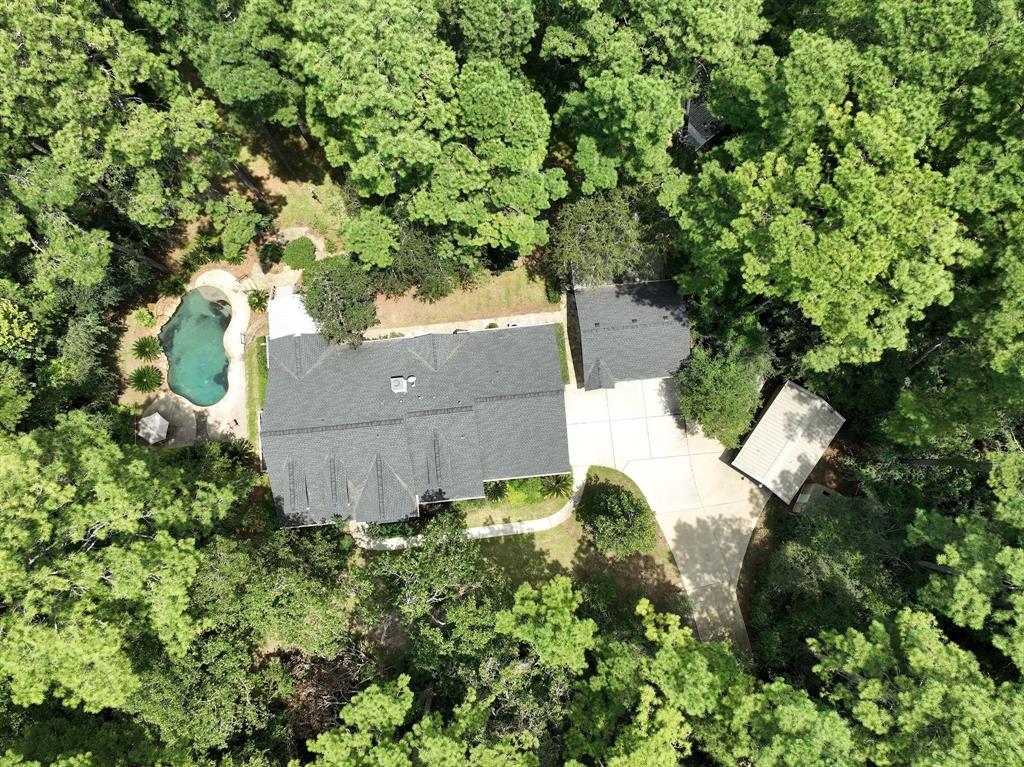 Badger Hollow Dr, Magnolia, TX 77355