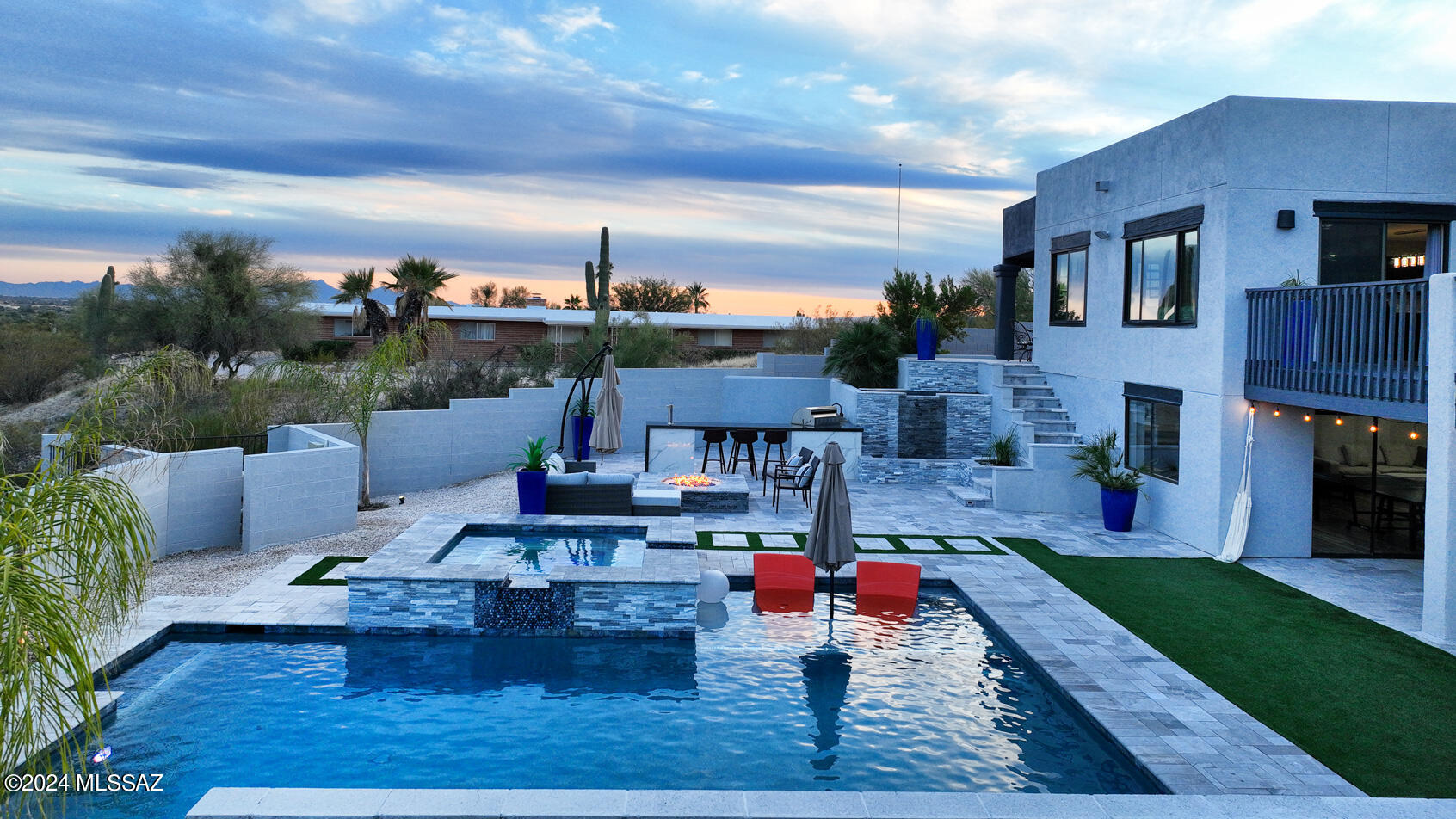 Swan Rd, Tucson, AZ 85718