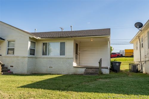 6942 E 10th Street, Tulsa, OK, 74112 | Card Image