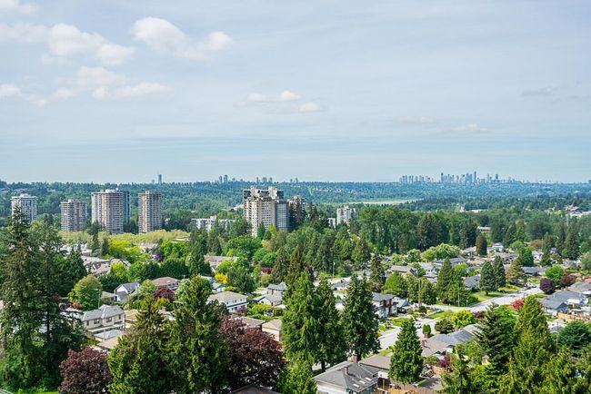 1304 - 652 Whiting Way, Condo with 2 bedrooms, 2 bathrooms and 2 parking in Coquitlam BC | Image 28