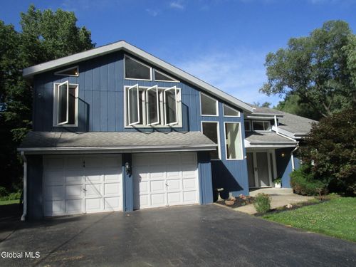44 Westphal Dr, Delmar, NY, 12054-6701 | Card Image