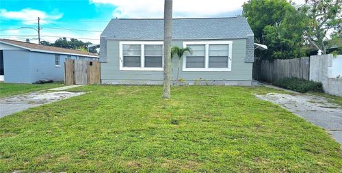 512 88th Ave N, St Petersburg, FL, 33702-3432 | Card Image