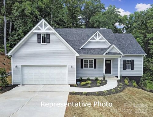595 Foxwood Dr Se, Concord, NC, 28025-2767 | Card Image