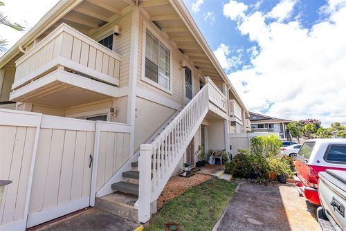 apt-h8-94-1079 Kepakepa St, Waipahu, HI, 96797-4413 | Card Image
